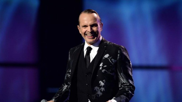 10 famosos que tienen mal aliento